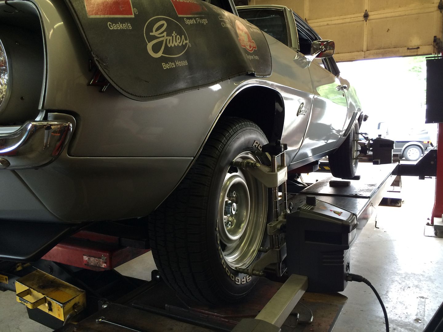 Steering wheel upside down. Really??? Team Camaro Tech
